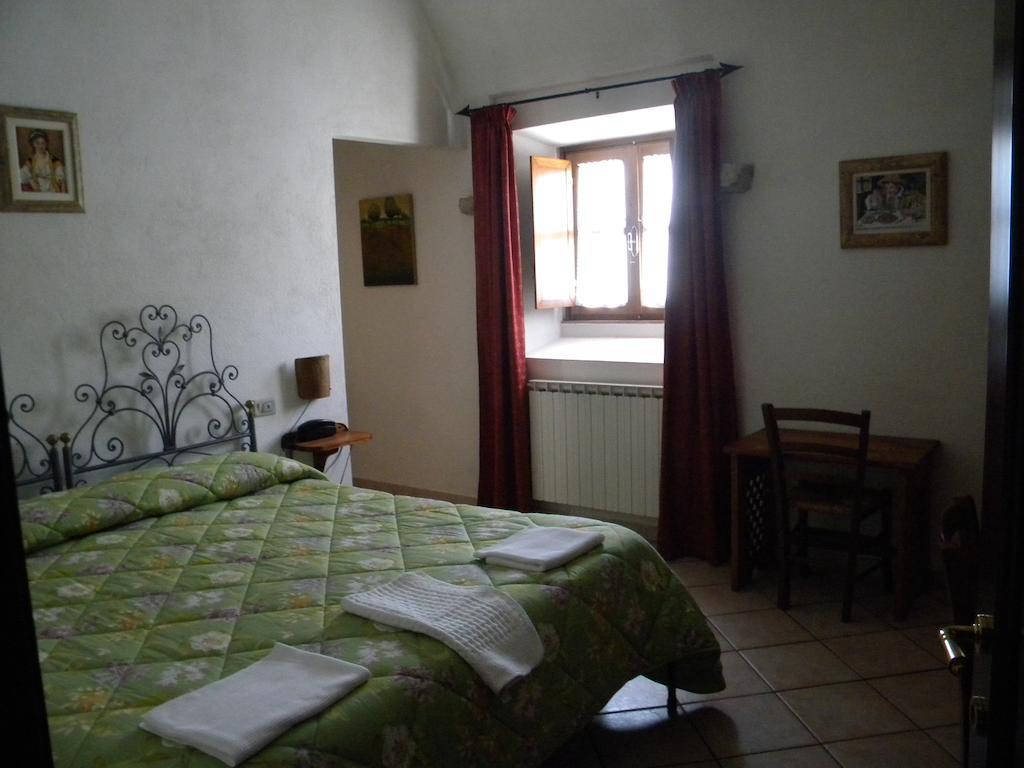 Giunasco Bagnone Szoba fotó